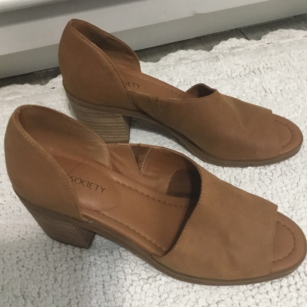 Sole Society Ralimia Tan Leather Cut Out Peep Toe Chunky Heels Size 8.5M